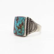 Antique Navajo Ring in Silver w/Rect. Gem Turquoise  c.1930～