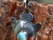 Atq Zuni or Navajo Turtle Top w/Turquoise Necklace  c.1930～