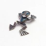 Vintage Navajo Structural Frog Pin w/Gem Turquoise  c.1950