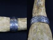 【NAVAJO GUILD】Vintage Stamped Silver Overlay Cuff c.1950～
