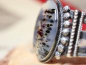 Vintage Navajo Stamped Wide Cuff w/Dendritic Agate  c.1955～