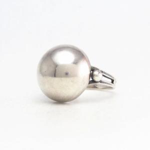 Antique "Navajo Pearl" Face Silver Tourist Ring  c.1940