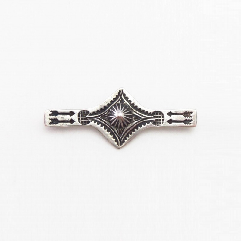 Atq Shell Repoused & Arrows Stamped Small Pin Brooch c.1930～
