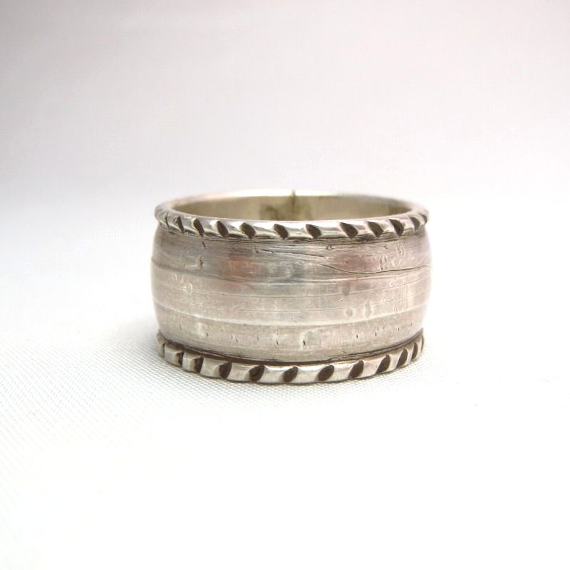 Greg Lewis Acoma 19th century Style Ingot Silver Ring JP17