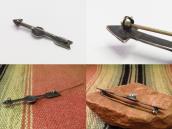 Atq 【Ganscraft】 Arrow Shape Stamped Silver Pin w/TQ  c.1930～