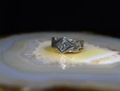 Antique Navajo 卍 & Arrows Stamped Silver Ring  c.1930