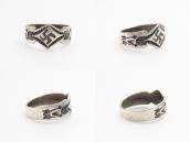 Antique Navajo 卍 & Arrows Stamped Silver Ring  c.1930