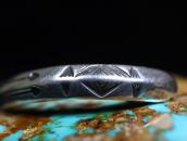 Atq Navajo 卍&Arrows Stamped Triangle Wire Worn Cuff  c.1930