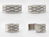 【NAVAJO GUILD】Netting Stamped Heavy IngotSilver Cuff c.1945～