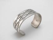 【NAVAJO GUILD】Netting Stamped Heavy IngotSilver Cuff c.1945～