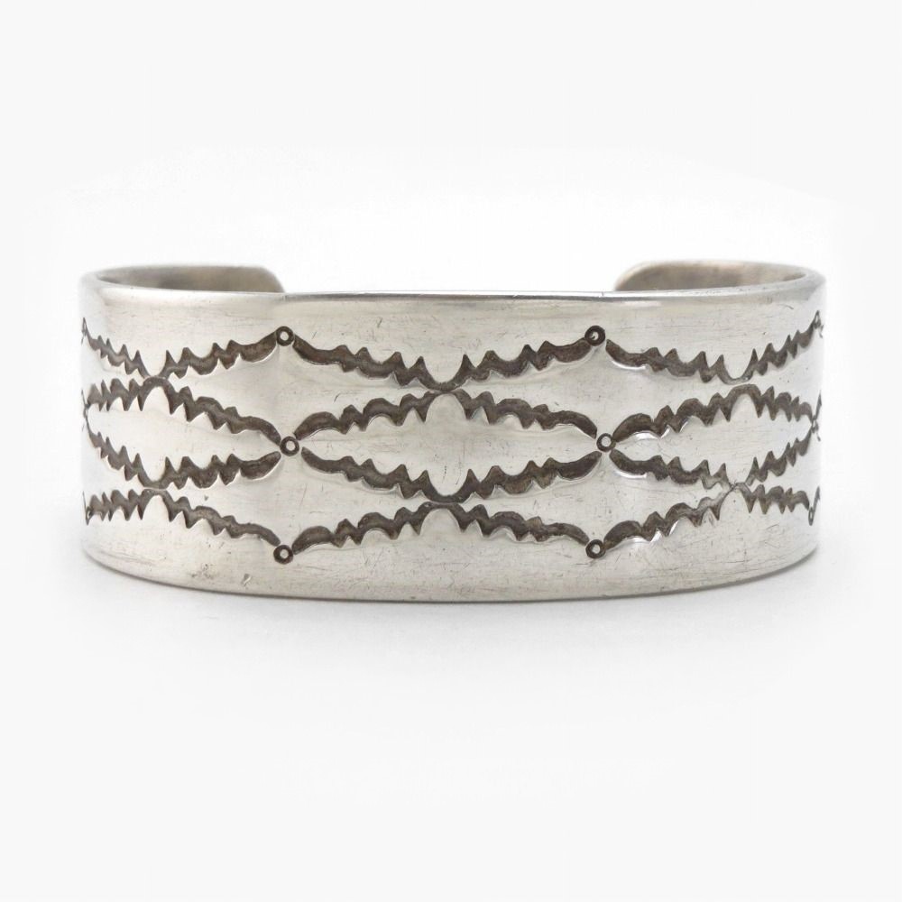 【NAVAJO GUILD】Netting Stamped Heavy IngotSilver Cuff c.1945~