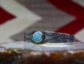【NAVAJO GUILD】Stamped Silver Cuff w/Gem #8 Turquoise c.1941～