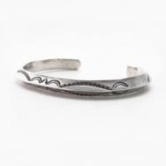 Attr. to【C.G.Wallace T.P.】Stamped Triangle Cuff c.1930～ ①
