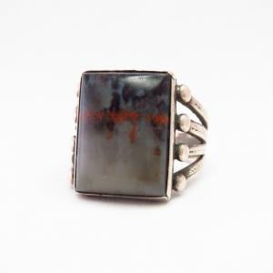 Atq Navajo Split Shank Men's Ring w/Sq. PetrifiedWood c.1940