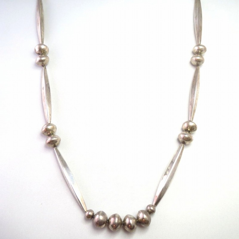 【Joe H. Quintana】 Cochiti Vintage Silver Bead Long Necklace