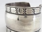 Vtg Attributed to【NAVAJO GUILD】 Stamped Wide Cuff  c.1940