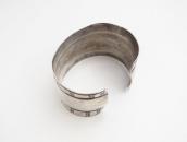 Vtg Attributed to【NAVAJO GUILD】 Stamped Wide Cuff  c.1940