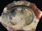 Atq Navajo/Pueblo? Heavy Silver Triangle Wire Cuff  c.1930～?