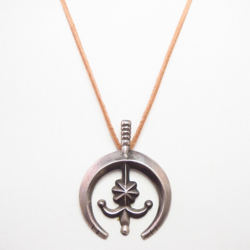 Vtg Navajo Cast Silver Naja & Cornflower Top Necklace c.1960