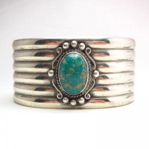 Vintage Ribbed Silver Wide Cuff Bracelet w/TQ  c.1940～