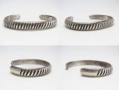 Atq Navajo or Pueblo Stamped Half-Round Wire Cuff  c.1920～