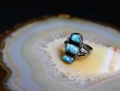 Atq Navajo Three No.8 Turquoise Row Ring in Silver  c.1930～