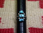 Atq Navajo Three No.8 Turquoise Row Ring in Silver  c.1930～