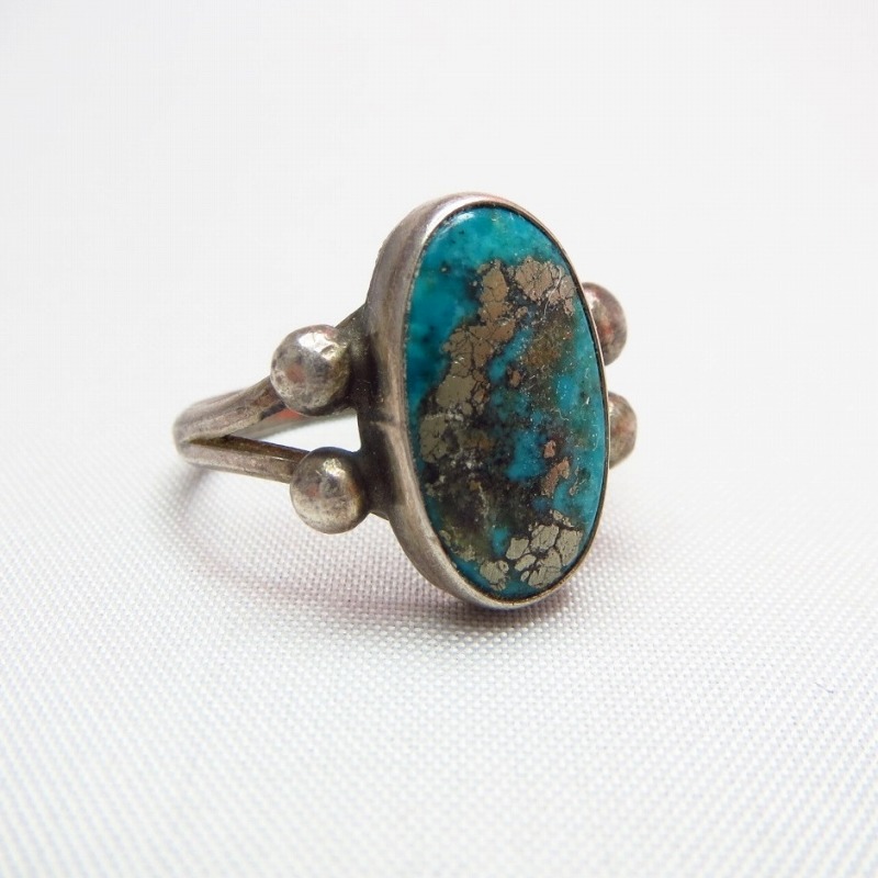 Antique Split Shank Ring w/GemGrade Morenci c.1930