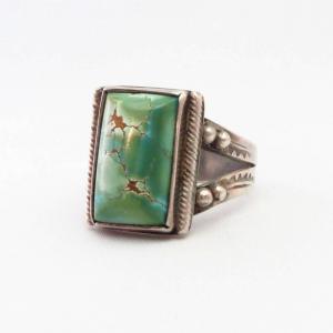 Antique Navajo Split Shank Ring w/Sq. Green Turquoise c.1940