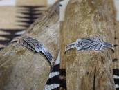 Atq Navajo 卍 T-bird Stamped Arrow Band Cuff in Silver c.1930