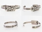 Atq Navajo 卍 T-bird Stamped Arrow Band Cuff in Silver c.1930