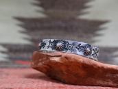 【Arrow Novelty】Repouse & 卍 Stamped Coin Silver Cuff  c.1925～