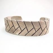 NAVAJO GUILD Basket Stamped Silver Cuff Bracelet  c.1945～