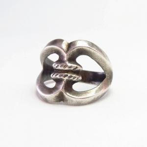Vintage Navajo Stamped Cast Silver Knot Design Ring  c.1940～