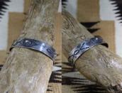 Atq Navajo Repoused & Arrows Stamped IngotSilver Cuff c.1920