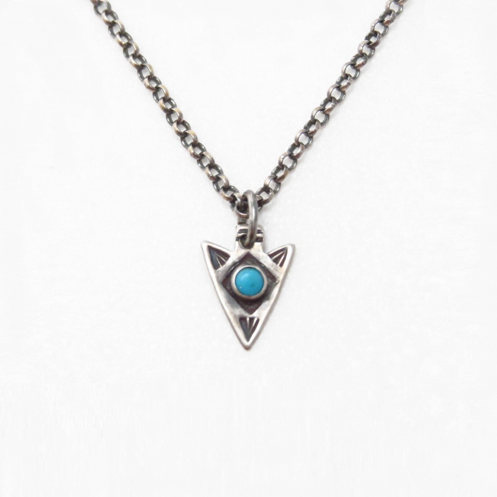Atq Small Arrowhead Shape Top w/Turquoise Necklace  c.1930～
