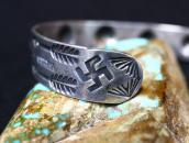 Atq Shell Repousse & 卍 Stamped Silver Cuff Bracelet  c.1925～