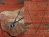 Atq Small Arrowhead Shape Top w/Turquoise Necklace  c.1930～