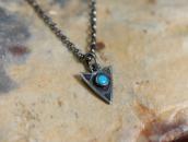Atq Small Arrowhead Shape Top w/Turquoise Necklace  c.1930～