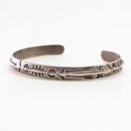 Antique Navajo 卍 & Arrows Stamped Triangle Wire Cuff c.1920～