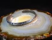 Antique Navajo 卍 & Arrows Stamped Triangle Wire Cuff c.1920～