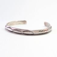 Atq Lightning Snake Stamped Narrow Trianglewire Cuff c.1930～
