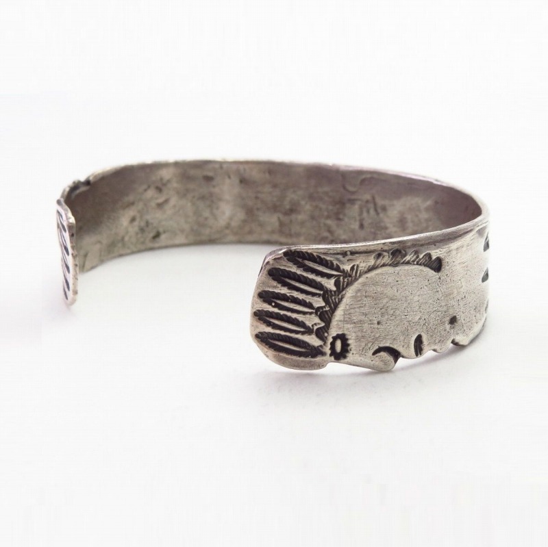 Vintage Navajo Chief Profile Cuff Bracelet inSilver c.1940～?