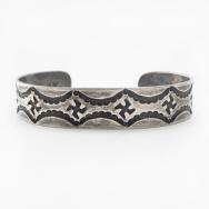Atq Navajo 卍/Whirling Logs Stamped Ingot Silver Cuff c.1925～