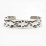 【NAVAJO GUILD】Rhombus Stamped Heavy IngotSilver Cuff c.1945～