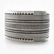 Dead Stock【Thomas Curtis】Navajo Banded Stamped Heavy Cuff
