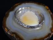 Antique Navajo ThunderBird Stamped TriangleWire Cuff c.1920～