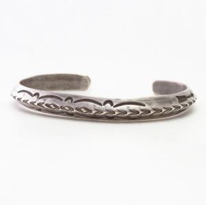 Atq Navajo ➸ Stamped Ingot Silver TriangleWire Cuff c.1940～