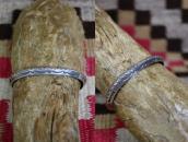 Atq Navajo ➸ Stamped Ingot Silver TriangleWire Cuff c.1940～