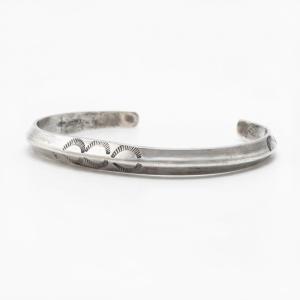 Early Navajo Stamped Ingot Silver Carinated Cuff  ～1930s